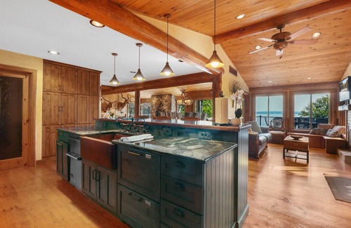 Brutus Maison | New Listing! 20% OFF! Burt Lake-Lakefront-Huge Deck & Yard-Fire Pit