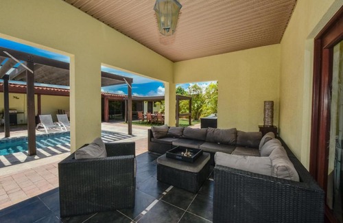 Opal Maison | New Listing Close To Beach Jacuzzi Villa