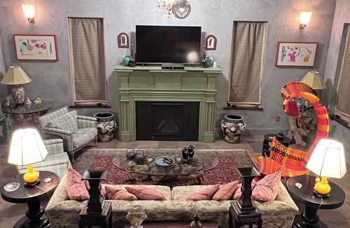 Lewisburg Cottage | Daisy Cottage an eclectic retreat in the heart of Historic Downtown Lewisburg.