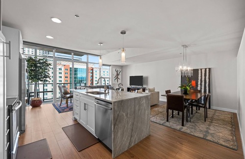 Downtown Denver Copropriété | New Listing! Downtown Living At Its Finest at The Spire - Executive Rental