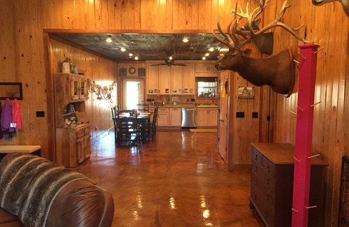 Sturgis Maison | Nouvelle inscription - Week-ends de jeu disponibles - 14 personnes et plus
