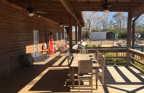 Sturgis Maison | Nouvelle inscription - Week-ends de jeu disponibles - 14 personnes et plus