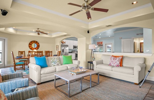 Safe Harbor Maison | New Listing! Gulf Views.