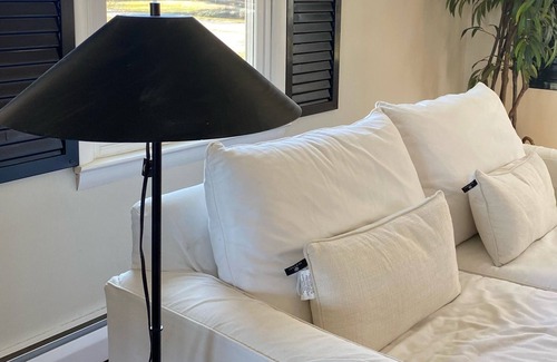 Allen Autre | NEW LISTING🌾NEWLY RENOVATED MODERN & COZY FARMHOUSE