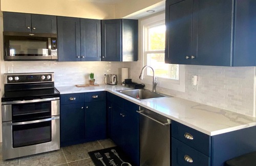 Allen Autre | NEW LISTING🌾NEWLY RENOVATED MODERN & COZY FARMHOUSE