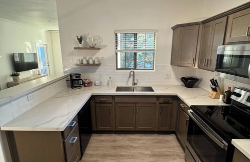 Gilbert Copropriété | New Listing! Newly Remodeled Resort Style Condo 1 Bdrm
