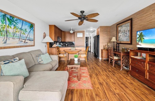 Kailua-Kona Copropriété | New Listing, Oceanfront Paradise, Kona Isle D3, 1BR