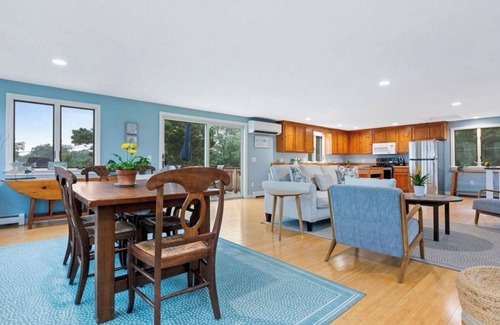 Campground Landing Cottage | New Listing!! Panoramic Bay Views!