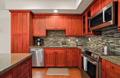 Poipu Copropriété | New listing! Poipu 3br Retreat with Pool and Gym