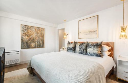 Downtown Appartement | New Listing Renovated 2 BR w AC