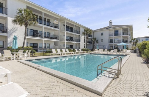 Dune Allen Beach Copropriété | New Listing Specials - Palms of Dune Allen 207! Stunning 3 Bed Gulf Front!