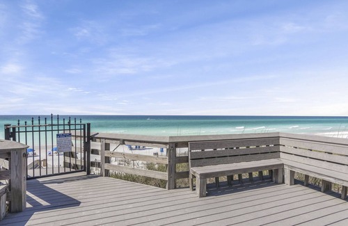 Dune Allen Beach Copropriété | New Listing Specials - Palms of Dune Allen 207! Stunning 3 Bed Gulf Front!