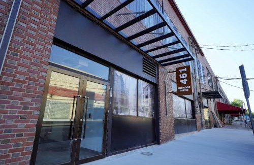 North Oakland Appartement | New Loft 5 min to PPG or Convention center Sleeps 4