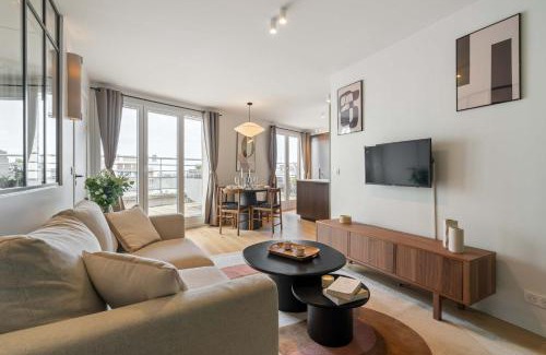 Necker Appartement | New loft with terrace & jacuzzi near Montparnasse