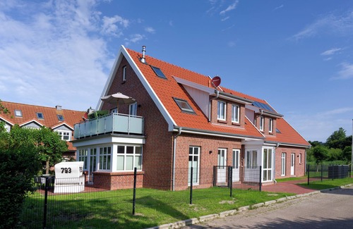 Langeoog Appartement | NEW Lüttje Stuuv - cozy vacation apartment with sauna and gas fireplace