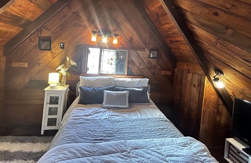 Hingham Maison | New- Lux Barn Retreat! Private, and beautiful escape.