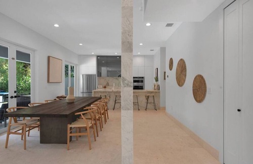 Coral Terrace Villa | New Lux Modern w/ Pool, Jacuzzi, Billiards, B-ball