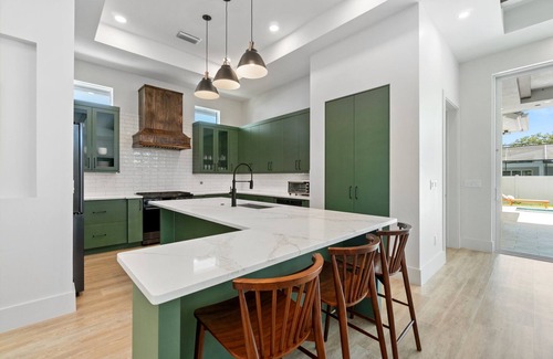Naples Park Maison | NEW! Luxe Escape w/Pool & Spa - Close to Beach
