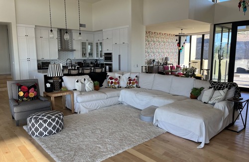 Carefree Maison | NEW Luxurious Mountain Home with Stunning Views—5 min to Wild West of Cave Creek
