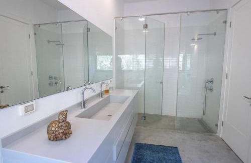 Kerem Maharal Villa | New Luxurious Villa in Kerem Maharal