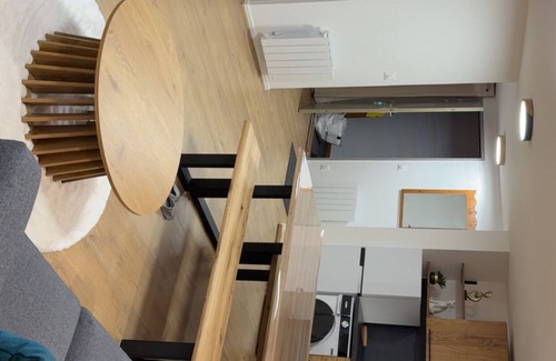 Chamrousse Appartement | New luxury apartment at the foot of the slopes sleeps 8