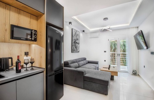 Heraklion Appartement | New Luxury Apartment near Center with Garden View