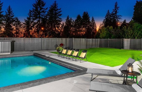 Hollyburn Maison | New Luxury Home Modern Home w/ Pool & Amazing Views