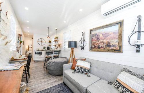 Waco Maison | New Luxury Shipping Container