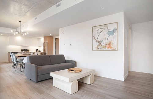 Quartier des Spectacles Appartement | New Luxury Unit in Heart of MTL 902 | Metro access