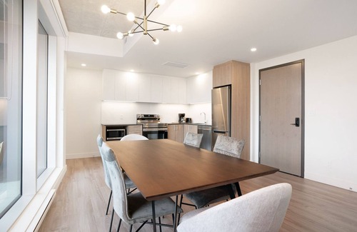 Quartier des Spectacles Appartement | New Luxury Unit in Heart of MTL 902 | Metro access