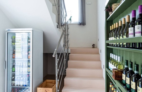 Toppenstedt Appartement | Apartamento nuevo y moderno con balcón.