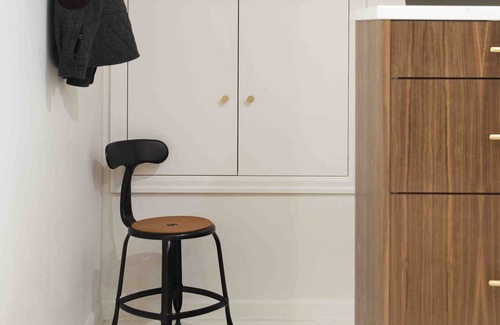 Irvington Appartement | New, Modern Chef's Dream in Historic Turret House in Irvington!