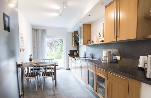 Bischoffen Appartement | NOUVEAU! Appartement meublé moderne dans un endroit calme près de l'Aartalsee
