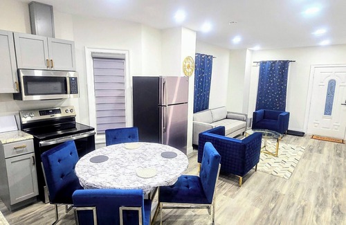 Downtown Niagara Falls Appartement | New & Modern Home - Just a 5-Minute Walk to the Falls!"