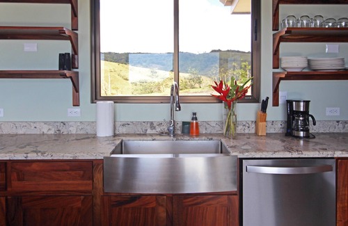 Tierras Morenas Maison | New Modern Home with Best view of Arenal Volcano and Lake Arenal
