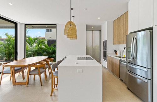 Santa Cruz Maison | New modern luxury Condo, exclusive community, mini golf, private pool, Beach Club Membership