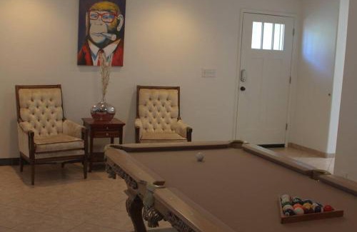 Ahwatukee Foothills Maison | NEW! Modern Villa Getaway with an amazing pool