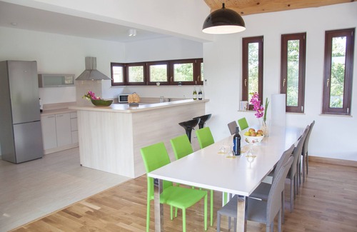 Svetvincenat Villa | Nouvelle Villa moderne avec grande piscine privée dans un quartier calme