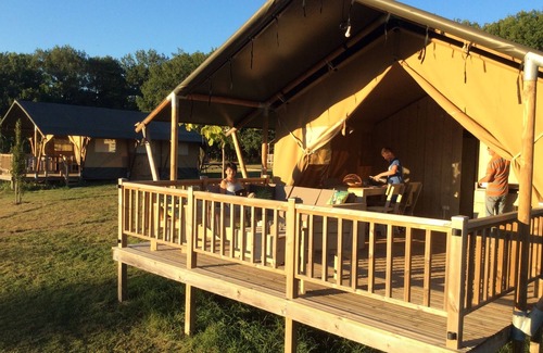 Saint-Cassien Location De VR | NEW Monpazier Glamping safari tent family site Experience the great outdoors
