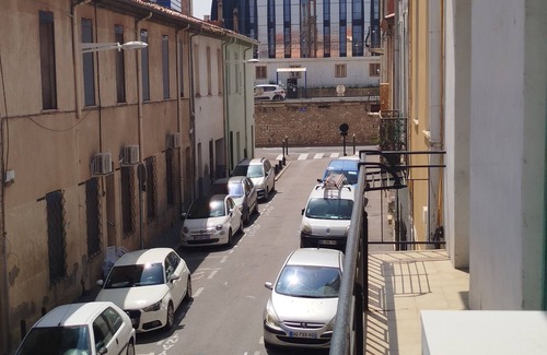 La Gare Appartement | New near train station air conditioning and 3-star balcony