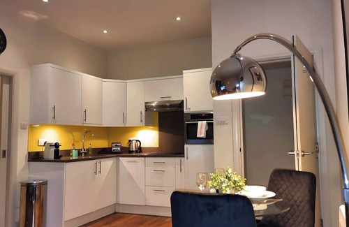 Notting Hill Copropriété | *NEW* Notting Hill - It's The One One One! (2)