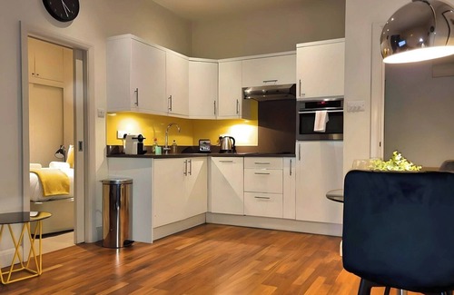 Notting Hill Copropriété | *NEW* Notting Hill - It's The One One One! (2)