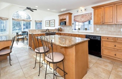 South Nyack Maison | NEW! Nyack Beauty ⭐️⭐️⭐️⭐️⭐️ Luxury home with stunning Hudson River views - sleeps 8