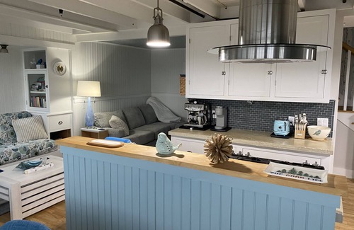 Peaks Island Maison | New Ocean-front, Peaks Island, Portland home, Beaches,