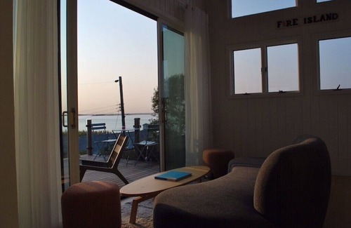 Ocean Beach Maison | New on the Market Heated Pool & Waterviews Ocean Beach Rental
