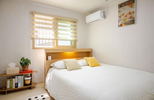 Seongsu Appartement | New Open 화이트우드 리트릿 성수