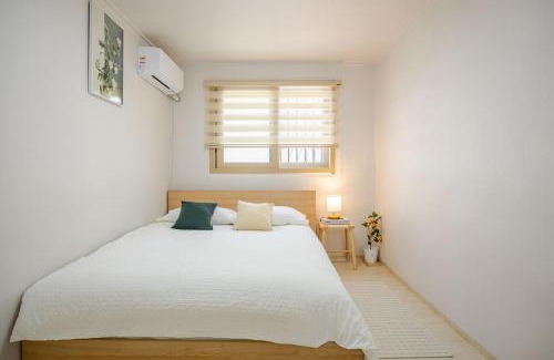 Seongsu Appartement | New Open 화이트우드 리트릿 성수