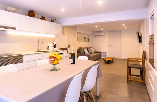 El Roc de Sant Gaieta Appartement | Nouvelle ouverture devant la plage du Roc de Sant Gaietà