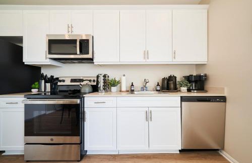 North Park Appartement | NEW Organic Modern Luxury 1BD/1BA- close to everything!