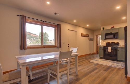 Palmer Lake Appartement | *NEW* Palmer Lake Hibernation Den